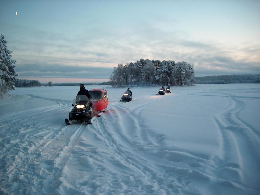 Loma-Vietonen Holiday Village Meltosjarvi Luaran gambar